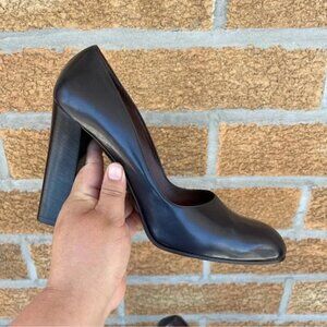 Gucci gray/black heels size 10B